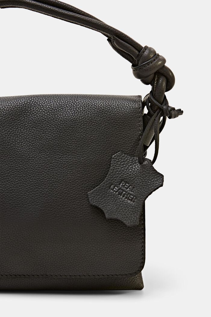 Petit sac à rabat en cuir, DARK GREY, detail image number 1