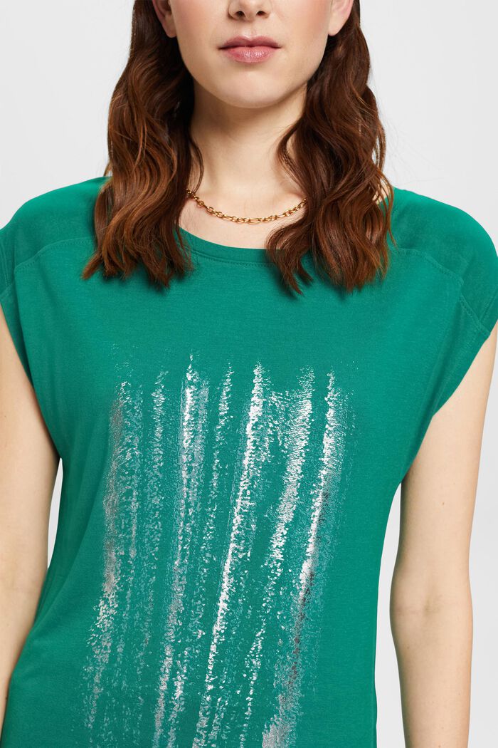 T-Shirt mit Print vorne, LENZING™ ECOVERO™, EMERALD GREEN, detail image number 2