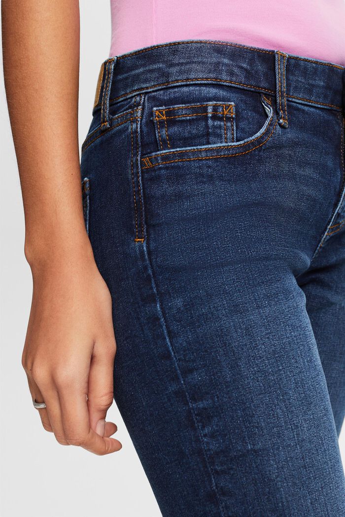 Schmale Jeans mit mittlerer Bundhöhe, BLUE DARK WASHED, detail image number 4
