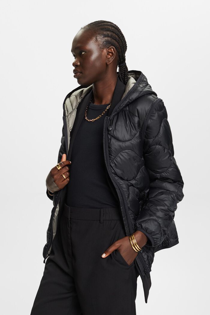 Recyclée : la veste transformable matelassée à capuche, BLACK, detail image number 0