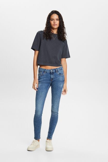 En matière recyclée : le jean stretch de coupe Skinny Fit taille mi-haute