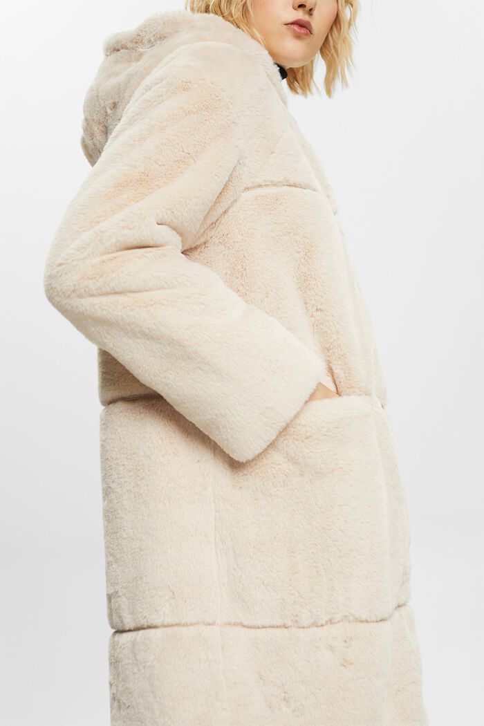 Manteau à capuche en fausse fourrure, ICE, detail image number 2