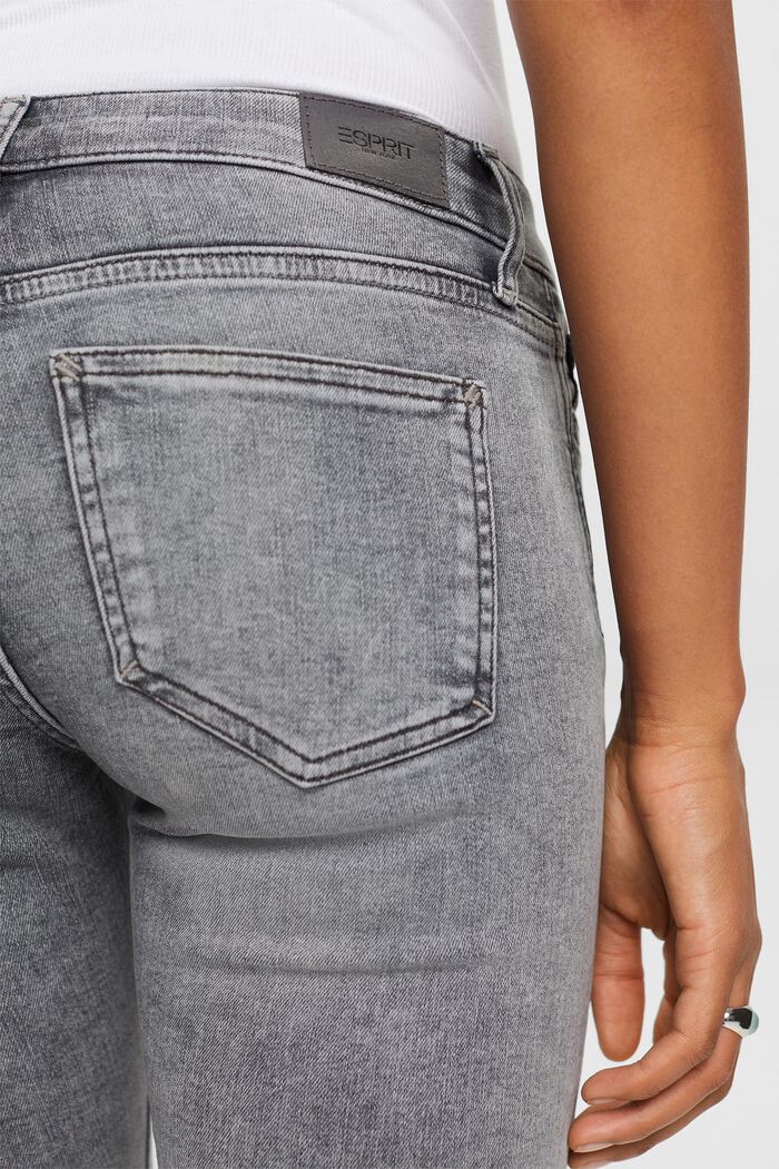 Enge Jeans mit mittelhohem Bund, GREY MEDIUM WASHED, detail image number 4
