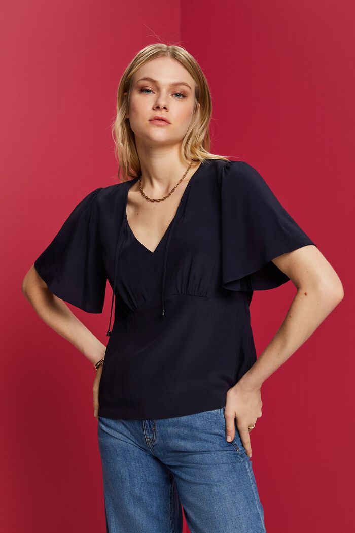 Haut façon blouse en LENZING™ ECOVERO™, NAVY, detail image number 0