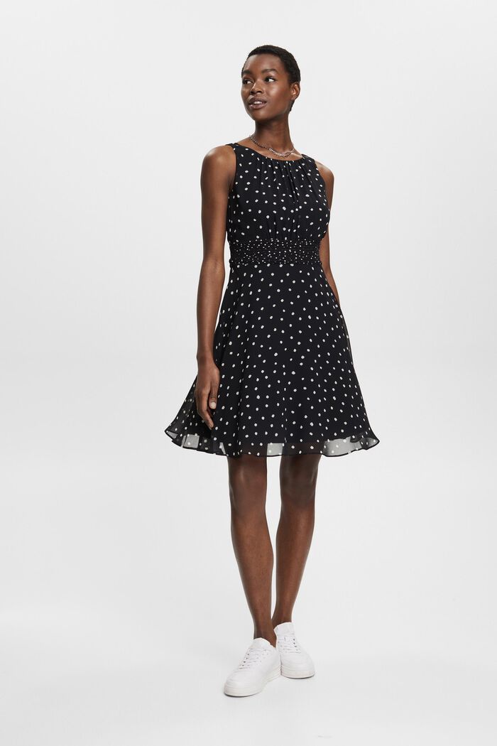 ESPRIT - Recycelt: Chiffon-Kleid mit geraffter Taille in unserem Online Shop