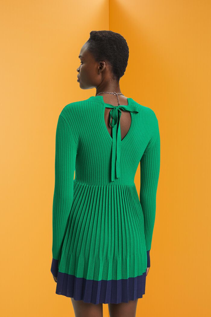 Mini-robe plissée à manches longues et encolure ronde, EMERALD GREEN, detail image number 2