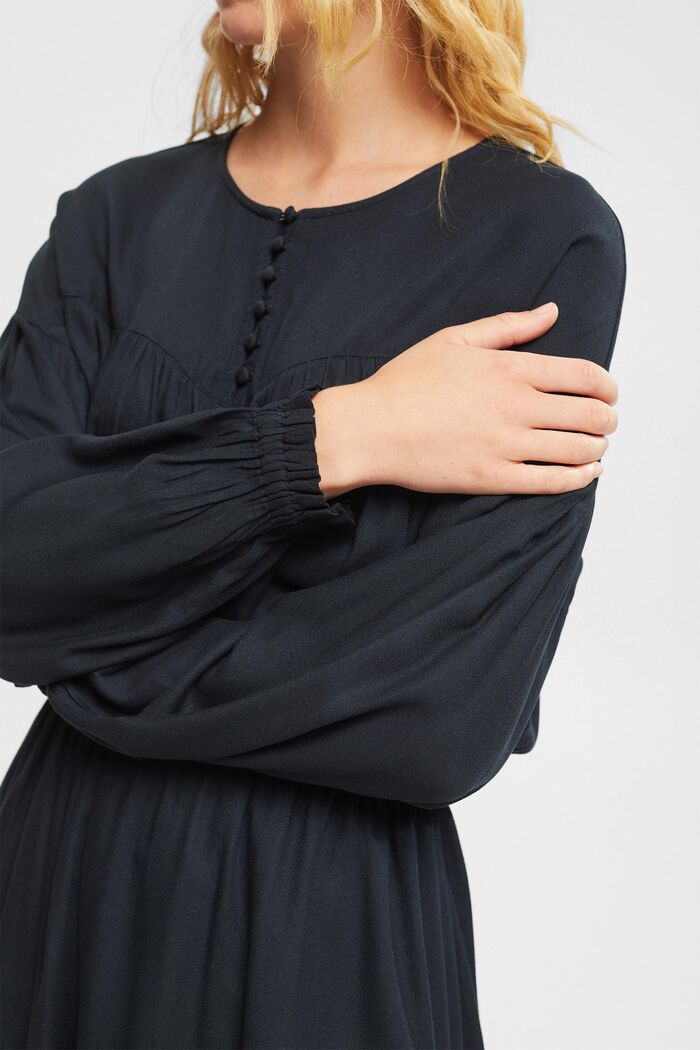Kleid mit elastischem Taillenbund, LENZING™ ECOVERO™, BLACK, detail image number 3