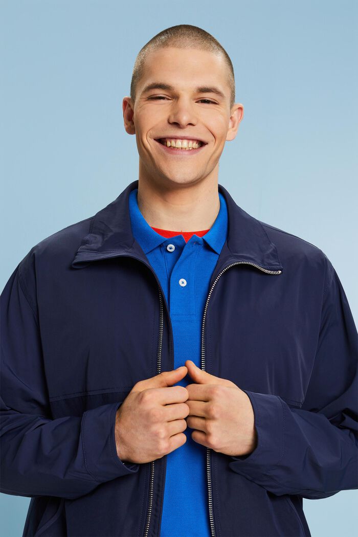 Veste coupe-vent à capuche zippée, DARK BLUE, detail image number 0