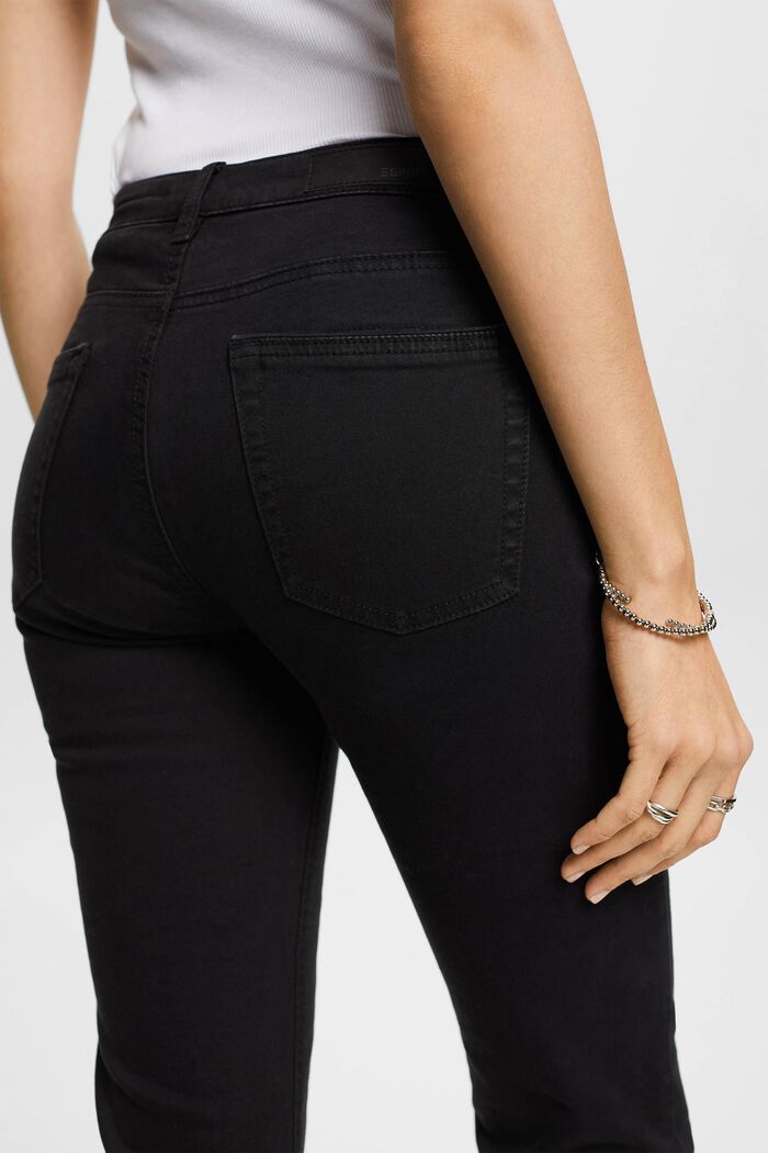 Capri-Jeans mit mittelhohem Bund, BLACK, detail image number 4