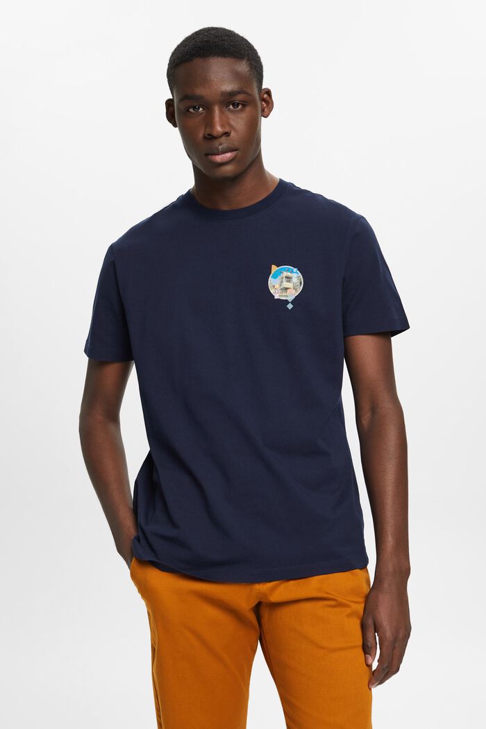 T-shirt de coupe Slim Fit orné d’un petit imprimé sur la poitrine, NAVY, detail image number 0