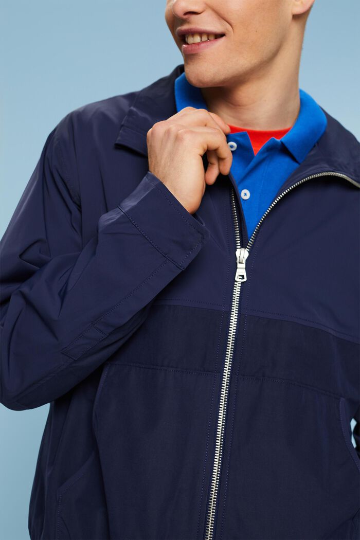 Veste coupe-vent à capuche zippée, DARK BLUE, detail image number 3