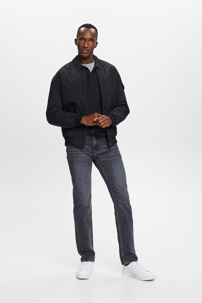 Jeans mit geradem Bein und mittlerer Bundhöhe, BLACK MEDIUM WASHED, detail image number 5